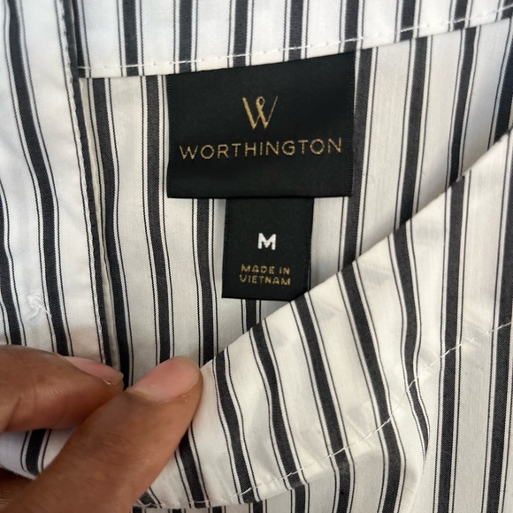 WORTHINGTON BLACK & WHITE STRIPE BLOUSE WITH BUTTONS DOWN THE BACK TOP PORTION - Picture 6 of 7